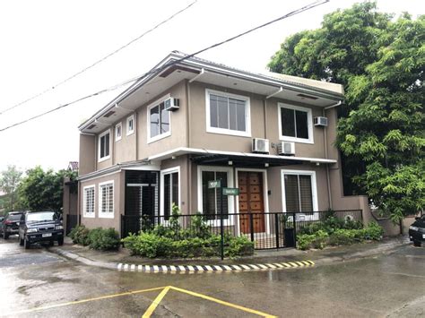 House and Lots in Sta. Rosa Village .